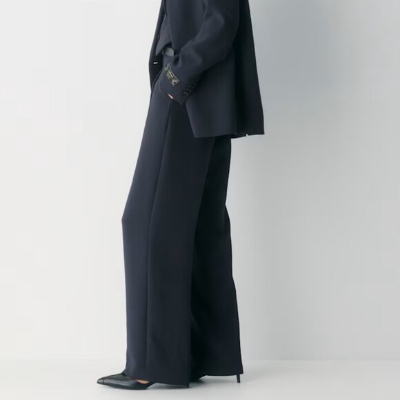 2 PAIR ARITZIA PANTS - Picture 6 of 6